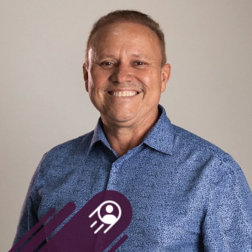 Dr. Théo Araújo